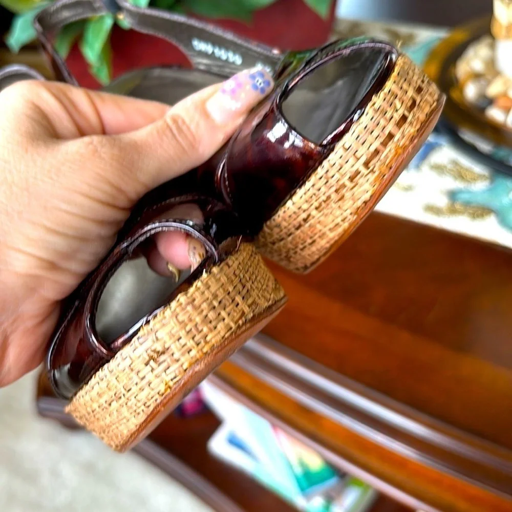 Stuart Weitzman for Scoop NYC Slingback Peep Toe Heels Tortoise Patent Leather